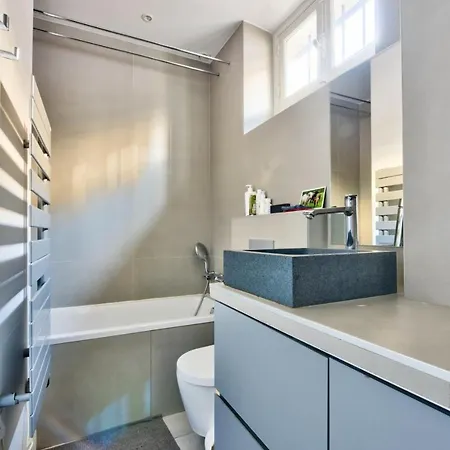Daire Spacious For 4 In Arc De Triomphe - 17th Arrondissement