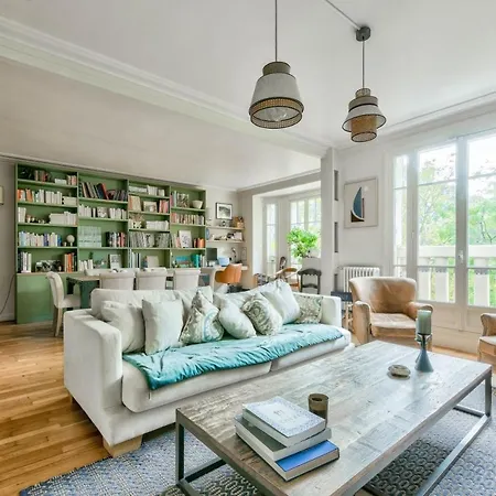 Spacious For 4 In Arc De Triomphe - 17th Arrondissement Daire Paris